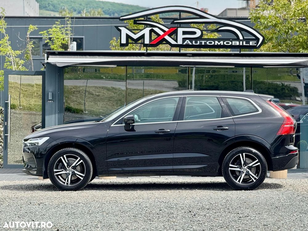 Volvo XC 60 B4 D AWD Geartronic Momentum Pro - 32