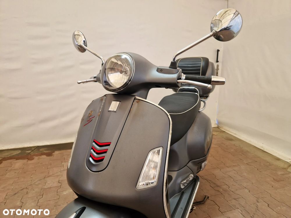 Piaggio Vespa - 11