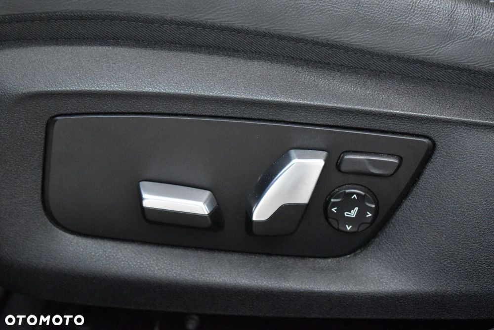 BMW Seria 5 520d mHEV M Sport sport - 11