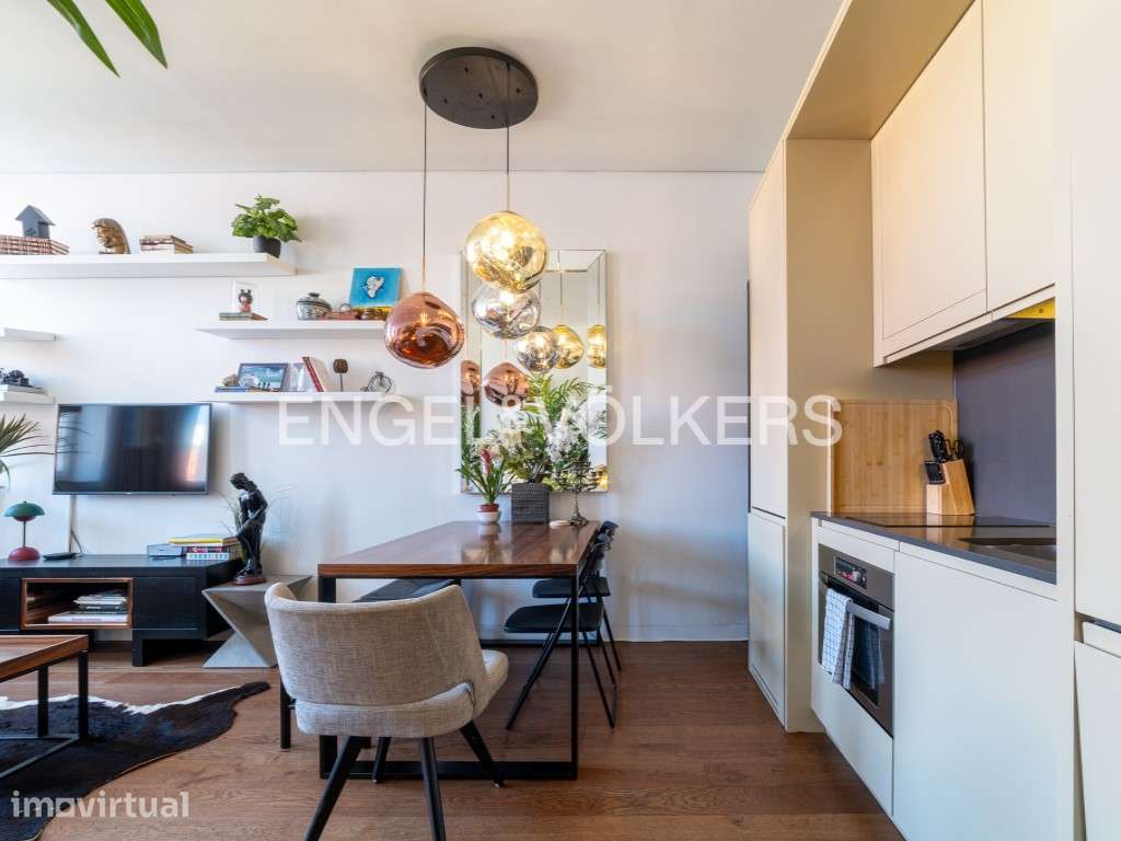 Apartamento T2 na Praça Dom Luís I | Investimento Pronto a Rentabil... - Grande imagem: 5/25