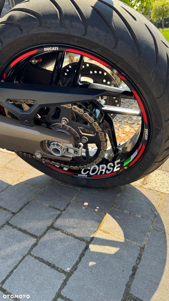 Ducati Monster - 10