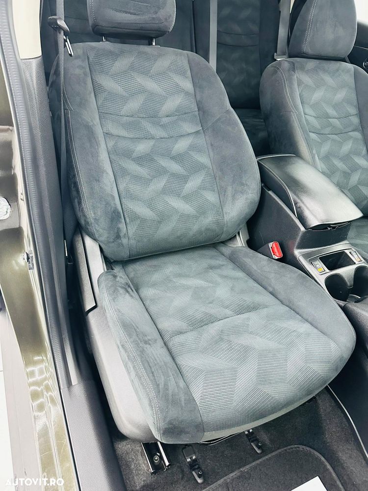 Nissan X-Trail 1.6 dCi Xtronic N-Connecta - 25