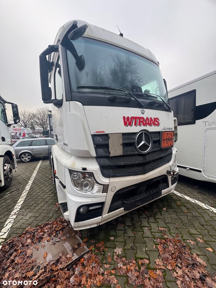 Mercedes-Benz Actros - 1