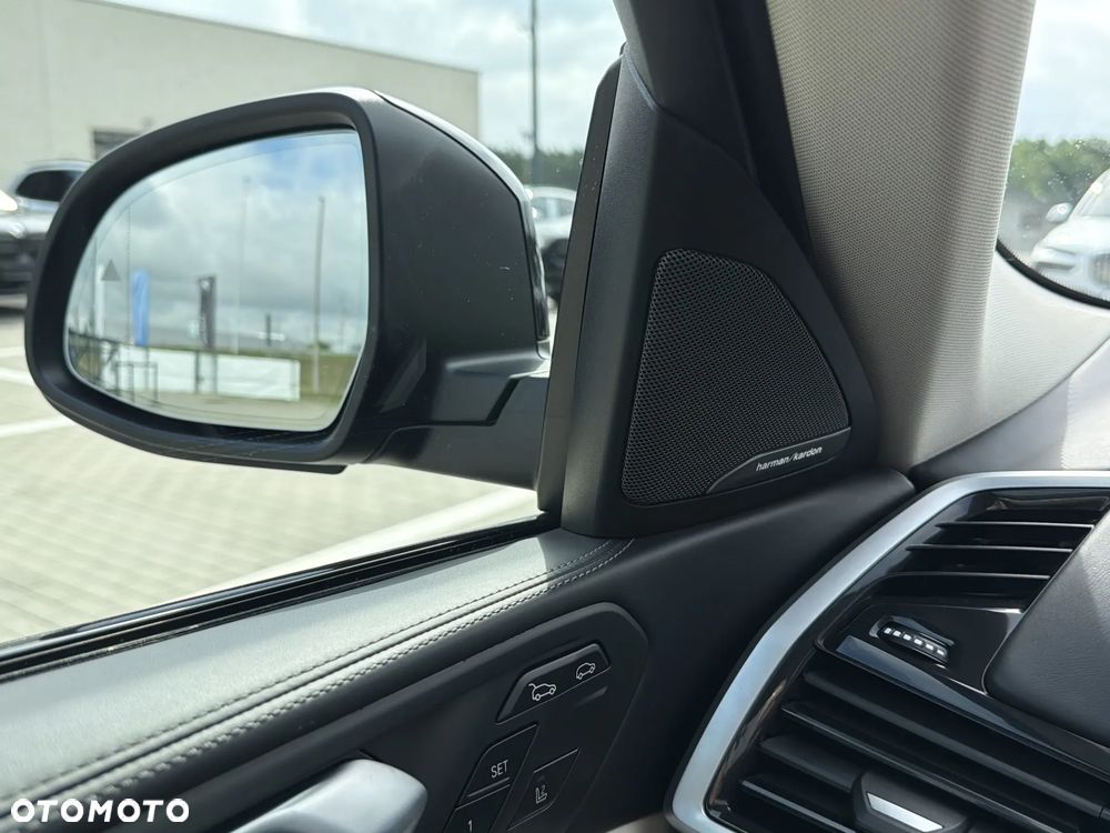 BMW X6 xDrive30d - 25