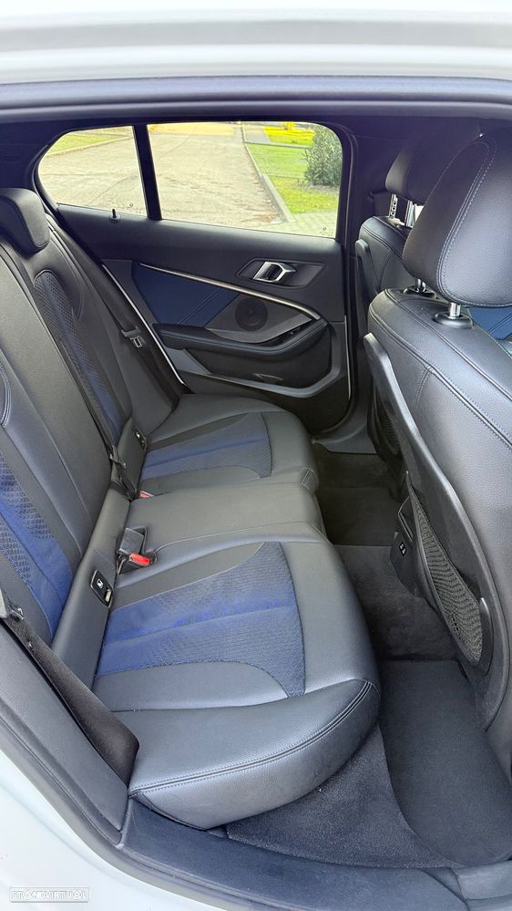 BMW 118 i Pack Desportivo M Auto - 52