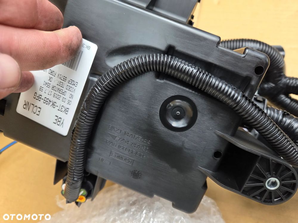 instalacja wiązka Ford Transit MK-8 Custom BK3T-9K499-BFG 2396739 BK3Z-9K499-BF skrzynka bezpieczników BSI Exhaust Emission control - 9