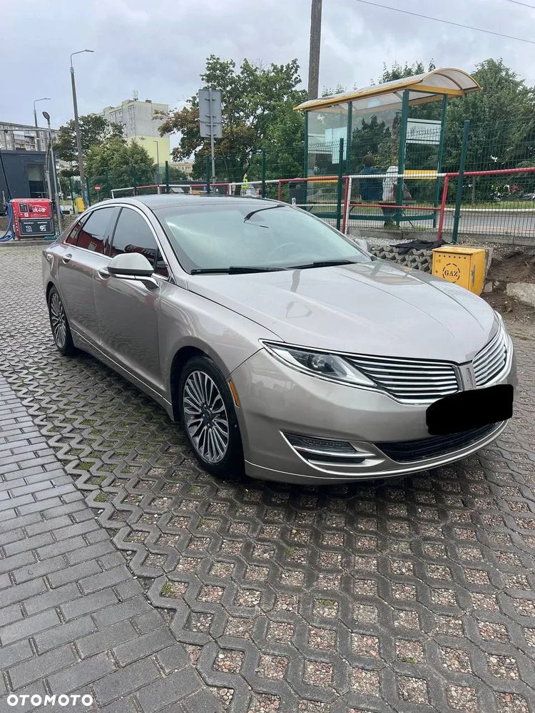 Lincoln MKZ - 1