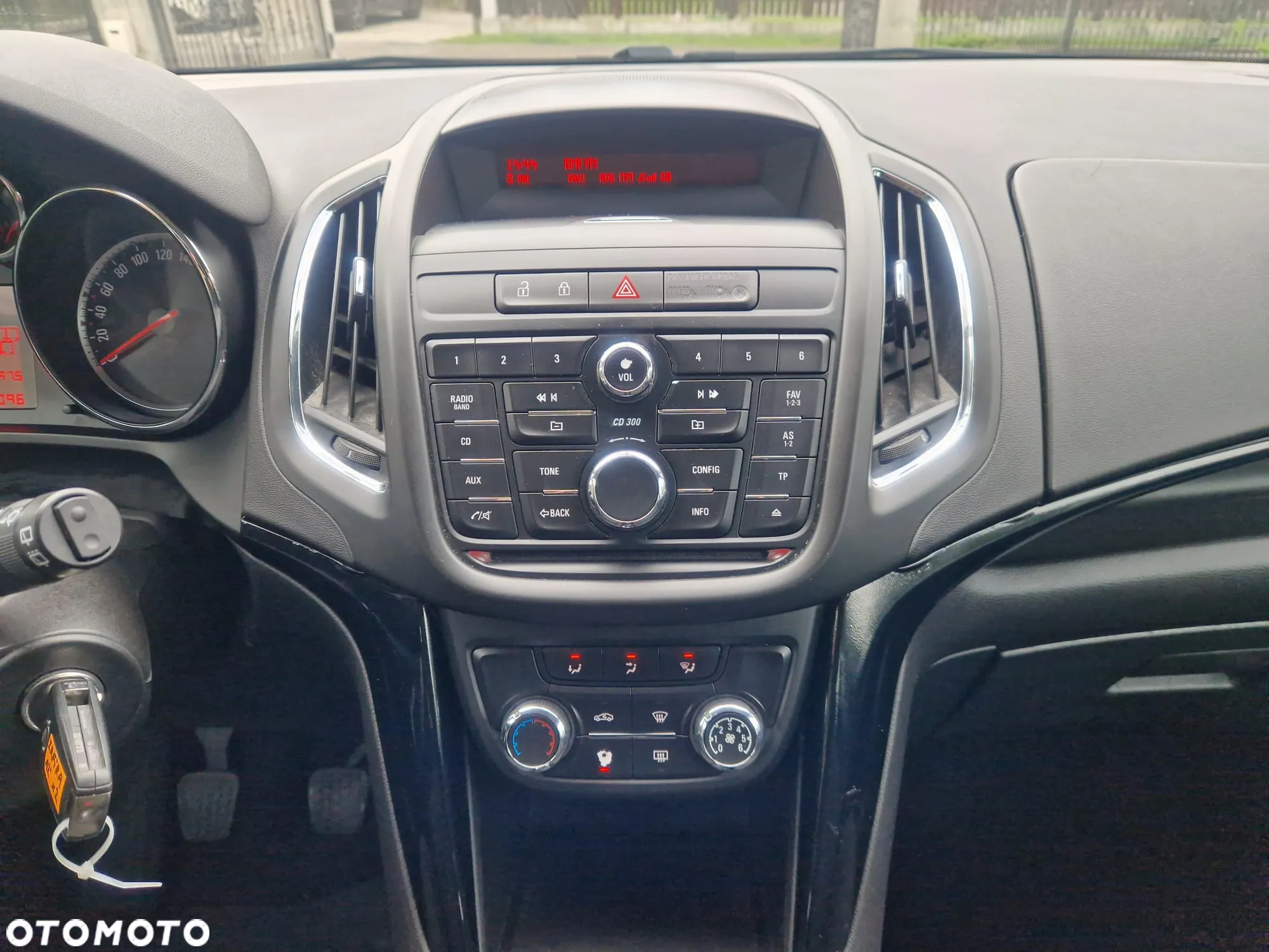 Opel Zafira 1.8 Cosmo - 17