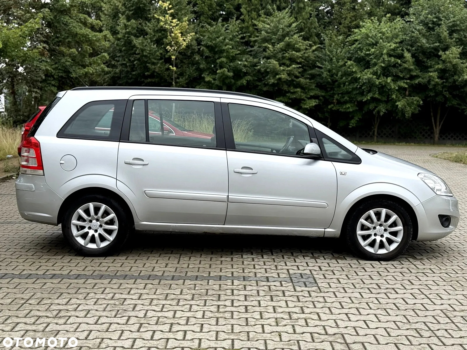 Opel Zafira 1.8 Cosmo - 18