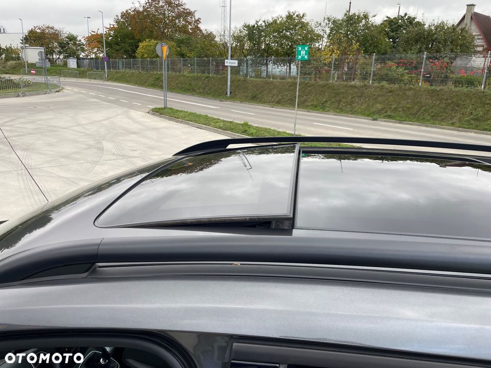 Ford Kuga 1.5 EcoBoost 2x4 ST-Line - 13