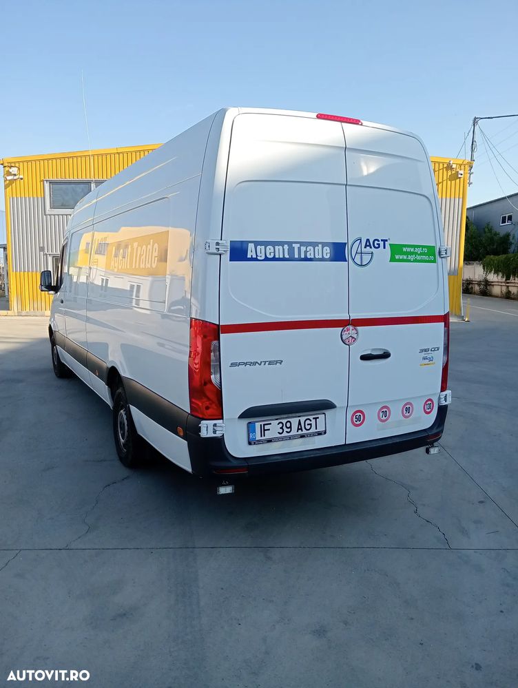 Mercedes-Benz Sprinter - 16