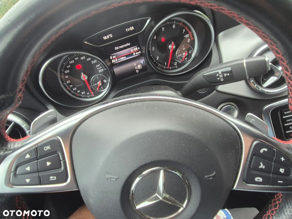 Mercedes-Benz CLA 180 7G-DCT AMG Line - 25