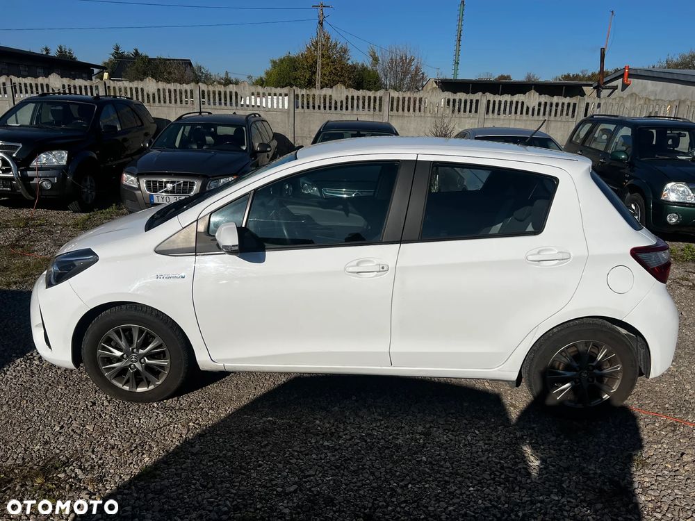 Toyota Yaris - 12