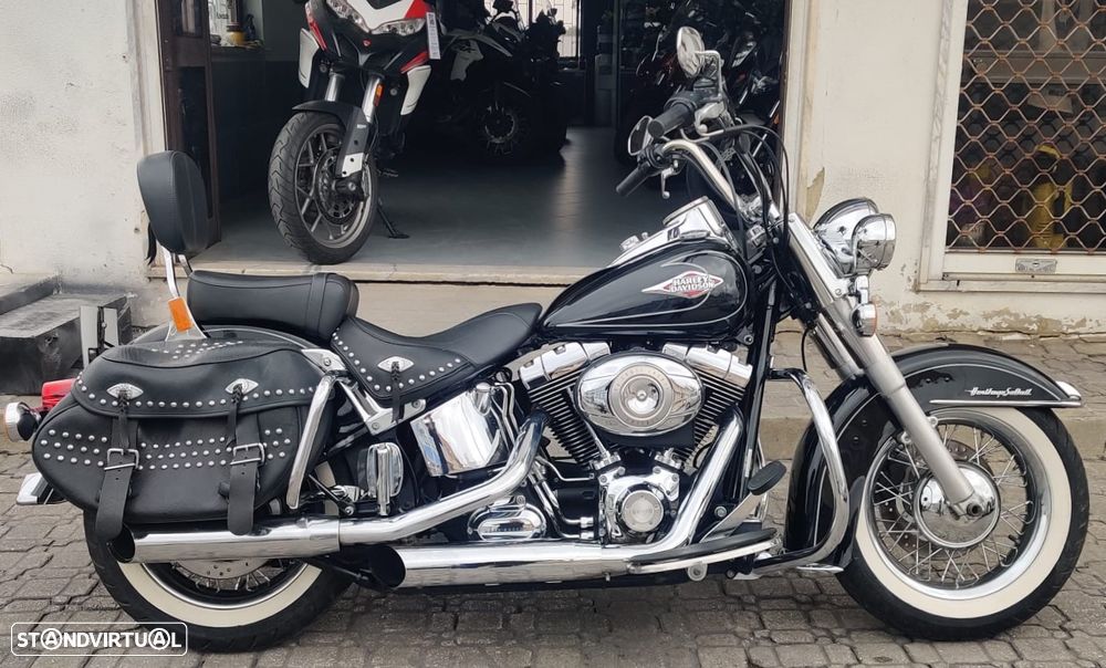 Harley-Davidson FLSTC Heritage Softail - 3