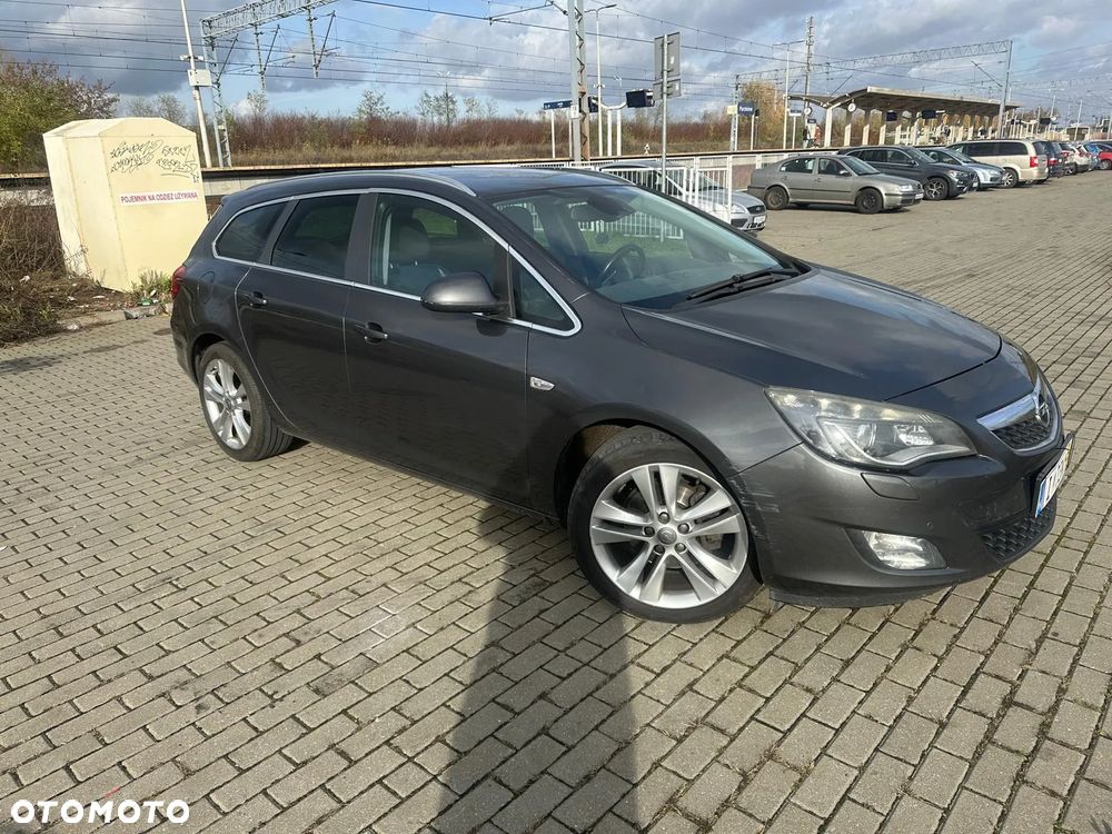 Opel Astra 1.7 CDTI DPF - 1
