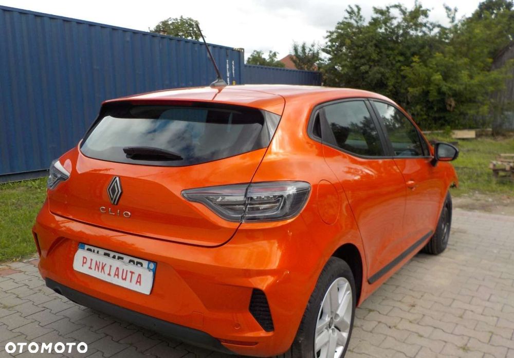 Renault Clio - 15