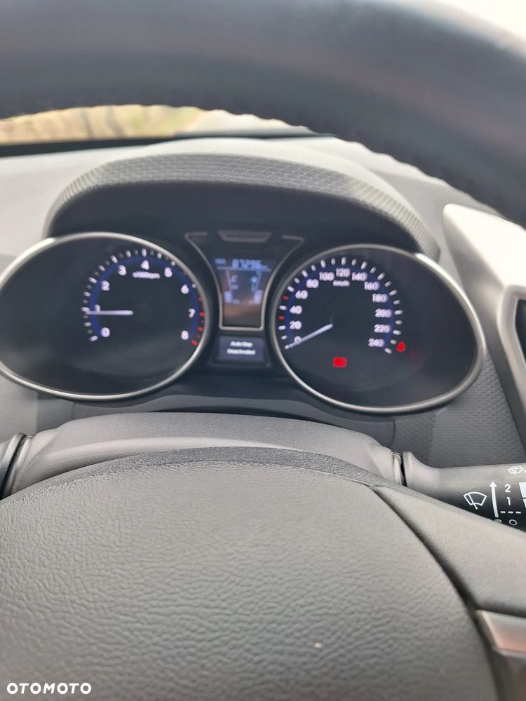 Hyundai Veloster 1.6 GDI Comfort - 8