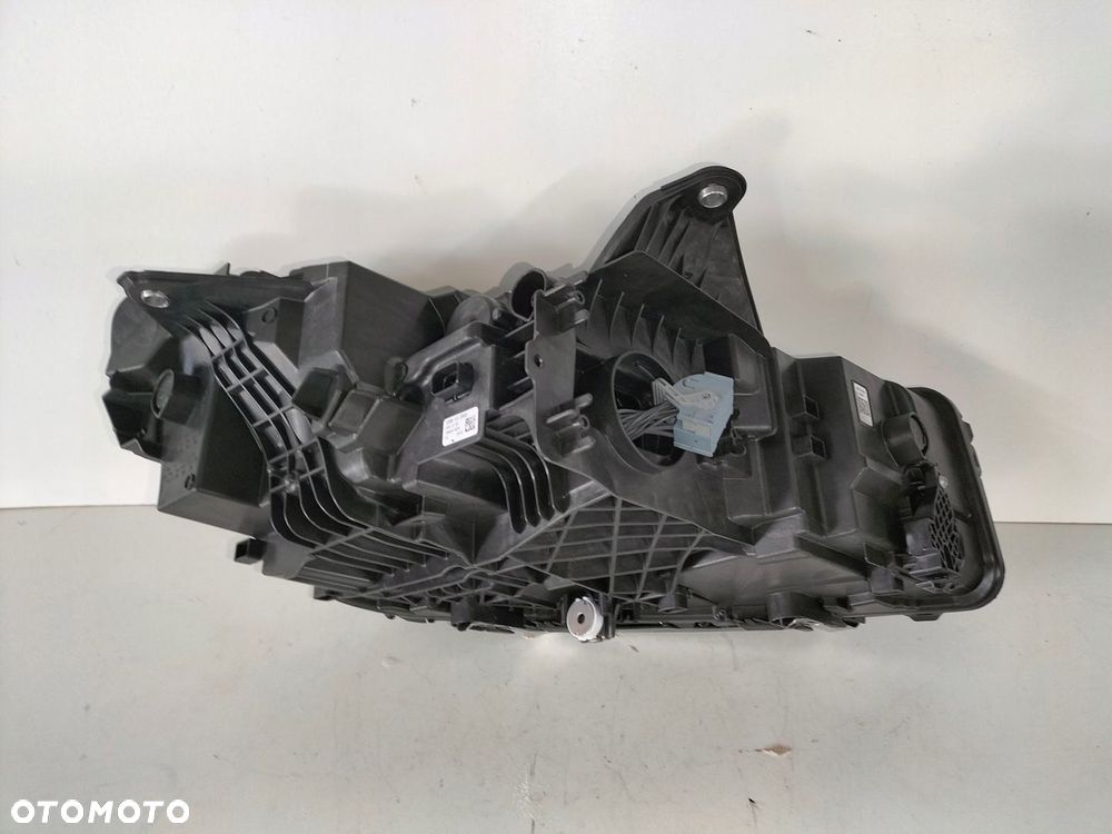 Lampa przednia lewa BMW 2 U06 ACTIVE TOURER 21- - 5