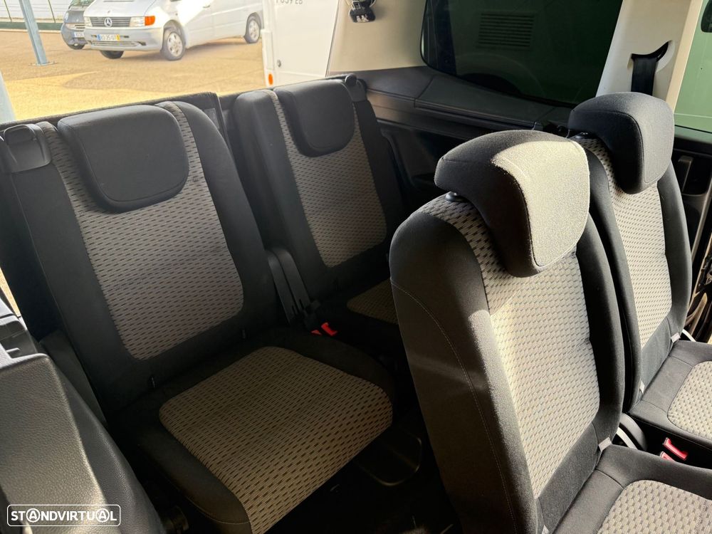 VW Sharan 2.0 TDi BlueMotion - 8