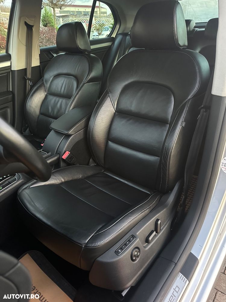 Skoda Superb 2.0 TDI Green tec 4x4 DSG Active - 12