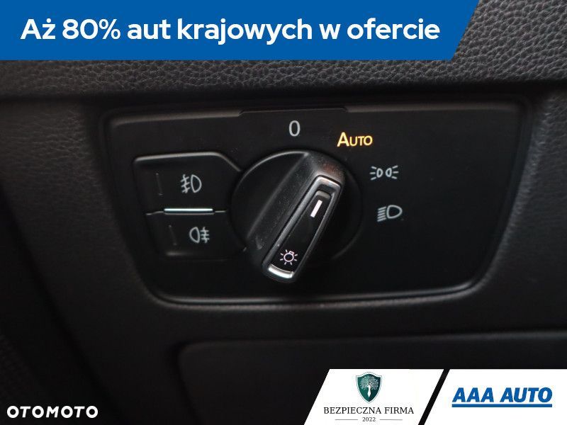 Volkswagen Passat Variant - 22