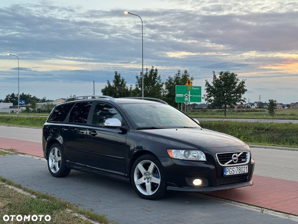 Volvo V50 D3 R-Design - 3