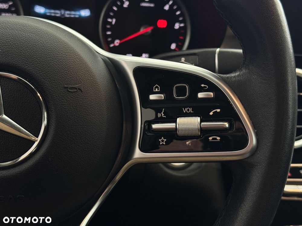 Mercedes-Benz GLC - 23