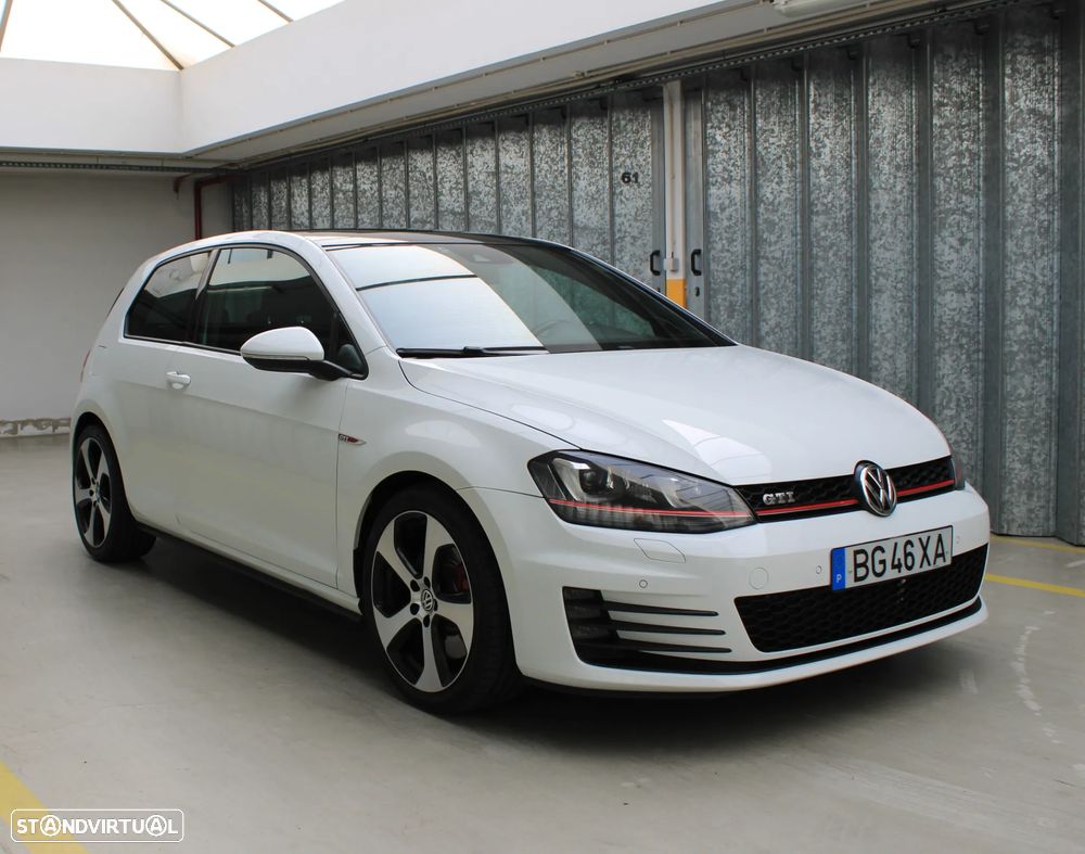 VW Golf GTI Performance BlueMotion - 3