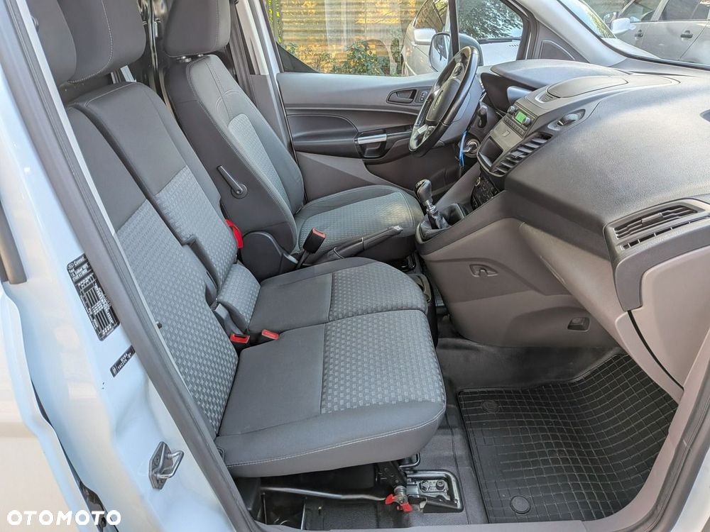 Ford Transit Connect - 18