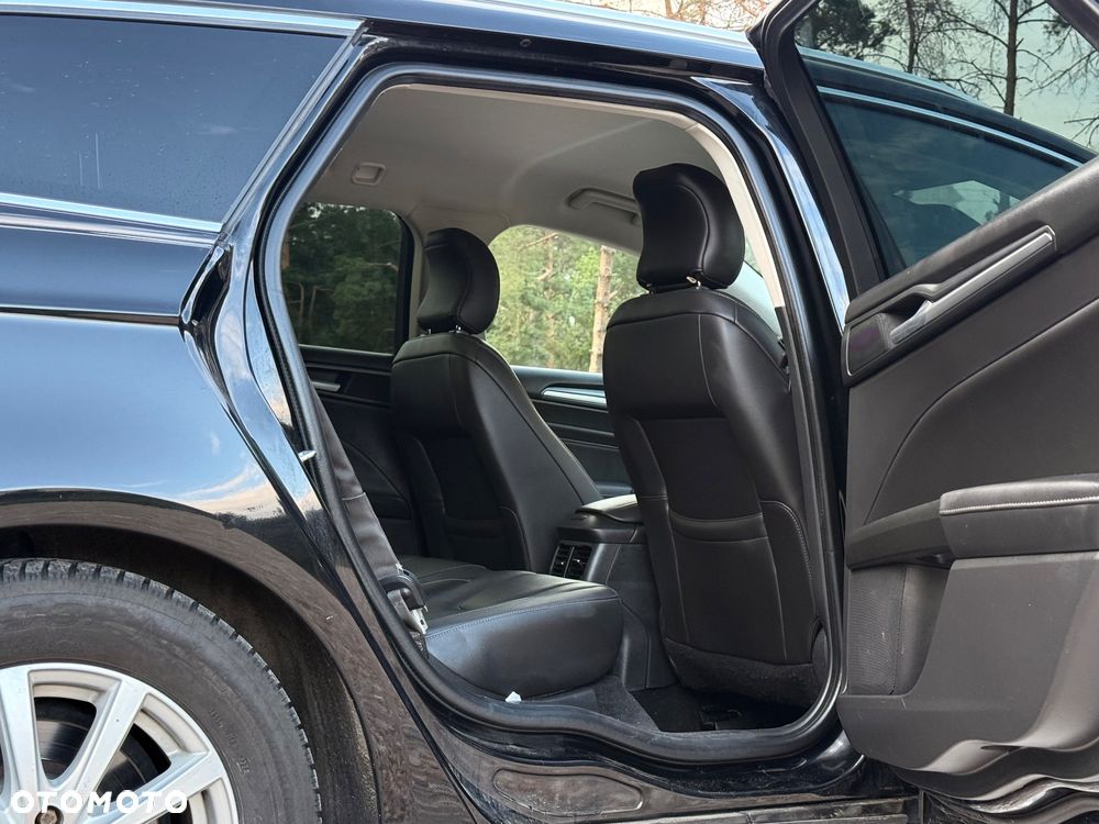 Ford Mondeo 2.0 TDCi Bi-Turbo Titanium PowerShift - 28