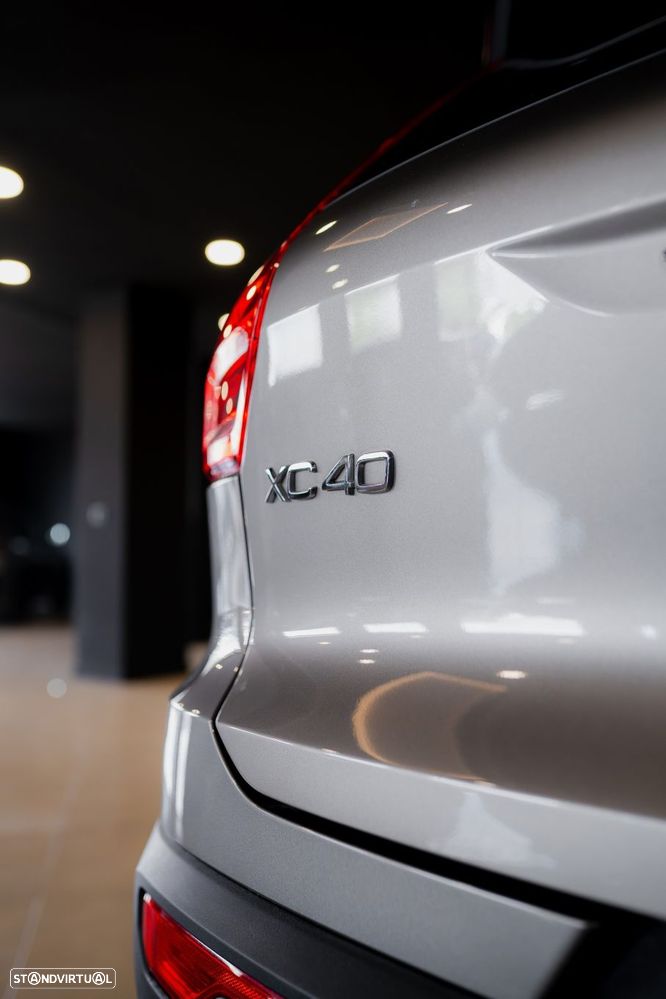 Volvo XC 40 1.5 T4 PHEV R-Design - 17