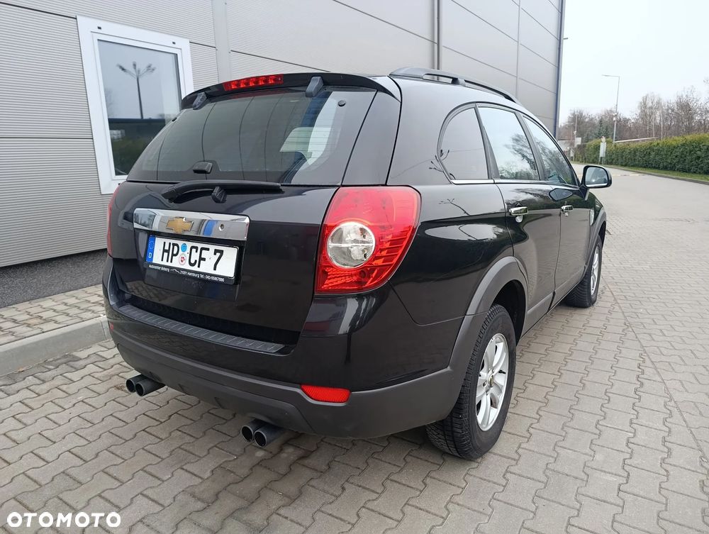 Chevrolet Captiva 2.4 2WD 7 Sitzer LS Family Edition - 25