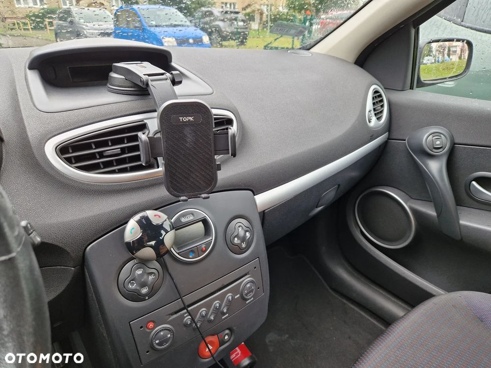 Renault Clio - 9