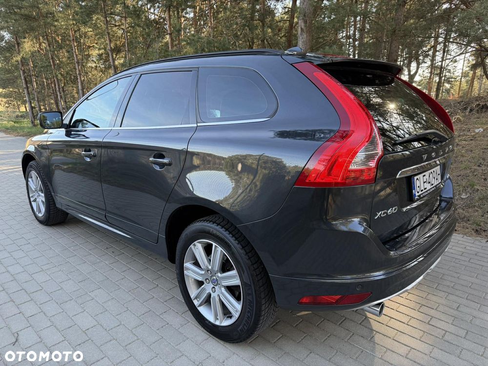 Volvo XC 60 D4 Edition Pro - 4