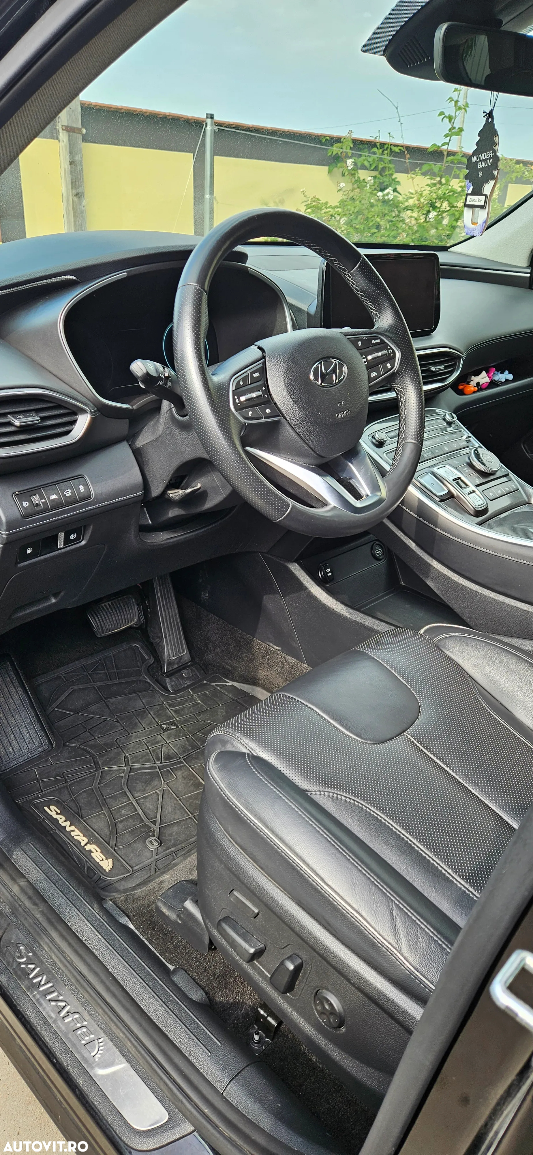 Hyundai Santa Fe Plug-in Hybrid 1.6 l 265 CP 4WD 6AT Luxury - 3