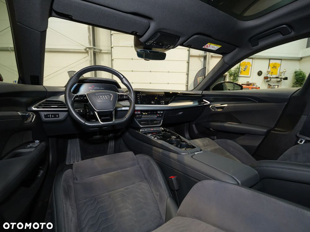 Audi e-tron GT - 16