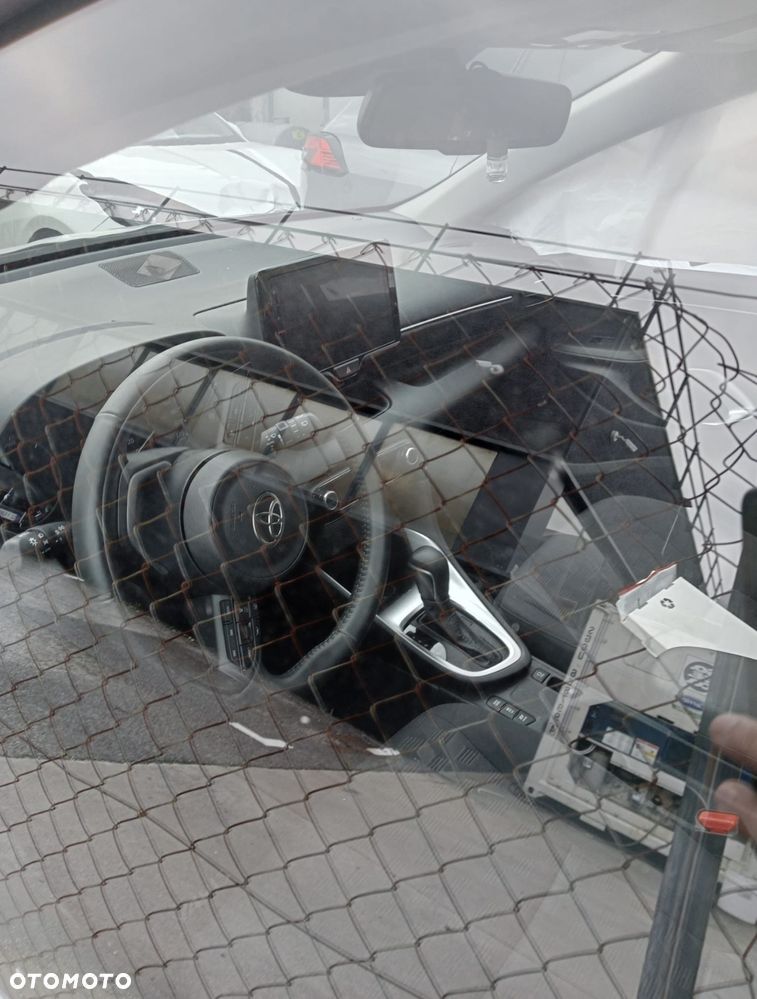 Toyota Yaris Cross - 4