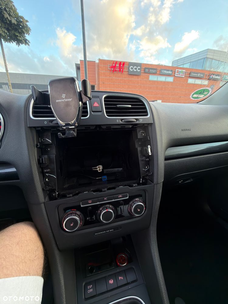 Volkswagen Golf - 11