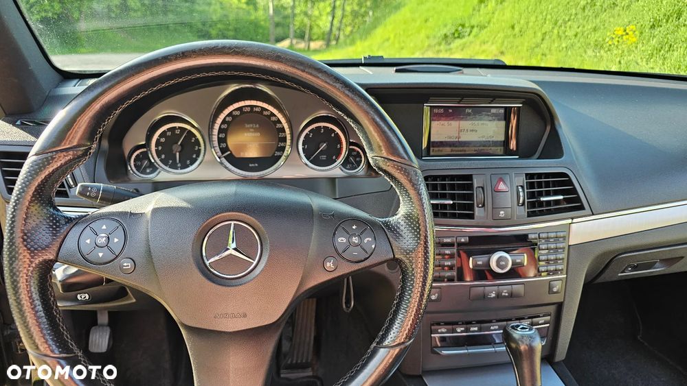 Mercedes-Benz Klasa E - 19