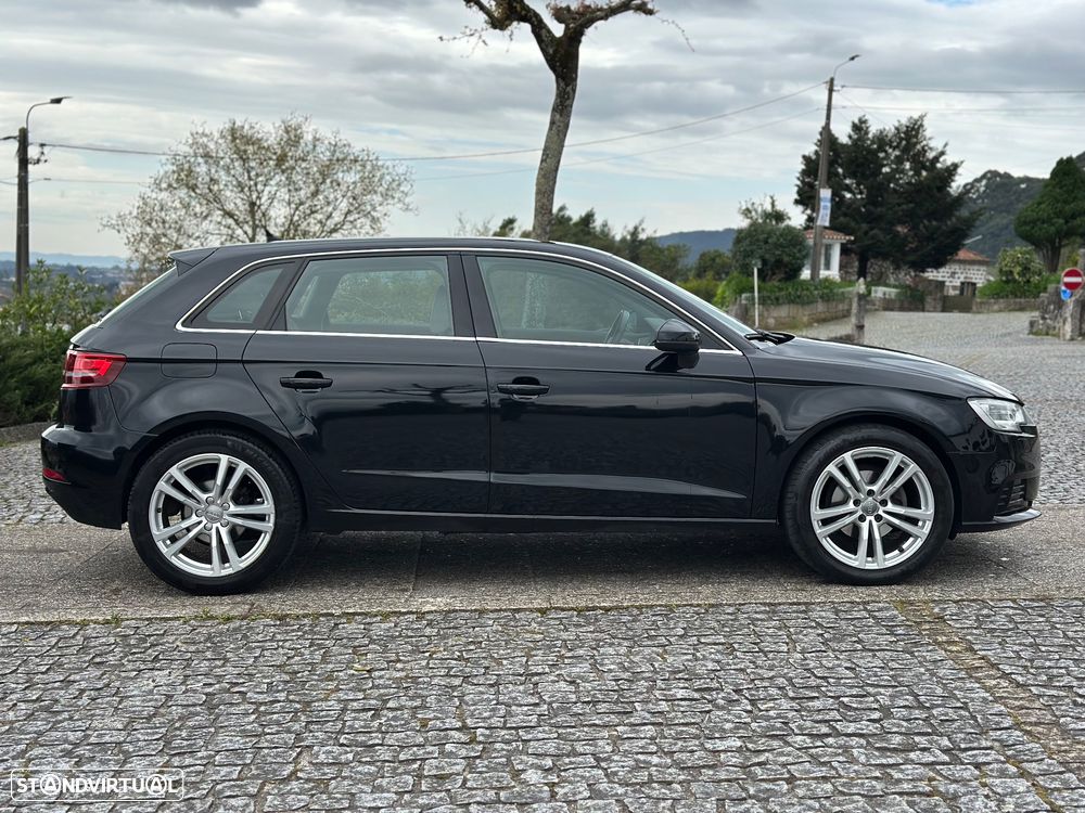 Audi A3 Sportback 1.6 TDI S tronic design - 13