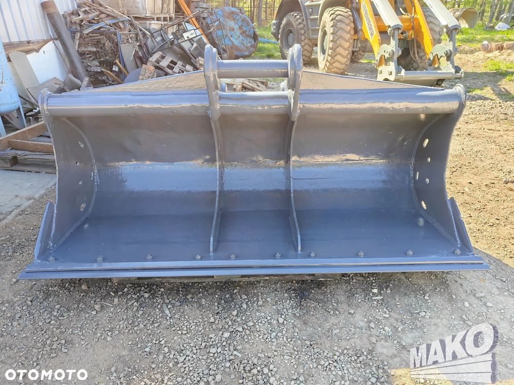 Łyżka skarpowa 210cm Miller fi 80 - 2