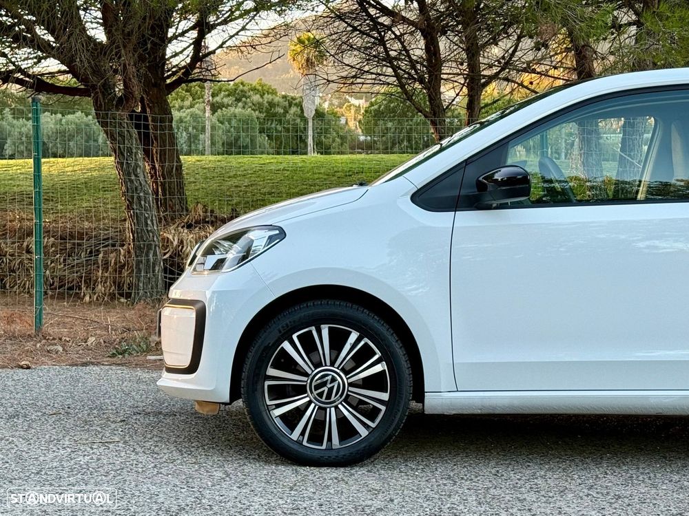 VW Up! 1.0 Move - 24