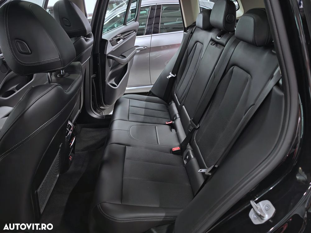 BMW X3 xDrive30e AT PHEV - 33