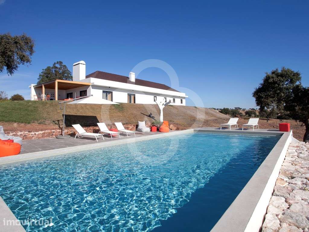 Monte Alentejano com Casa moderna T5 piscina em Santa Susana Alcáce... - Grande imagem: 2/27
