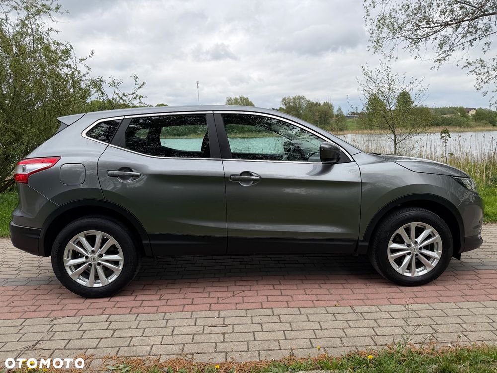 Nissan Qashqai - 2
