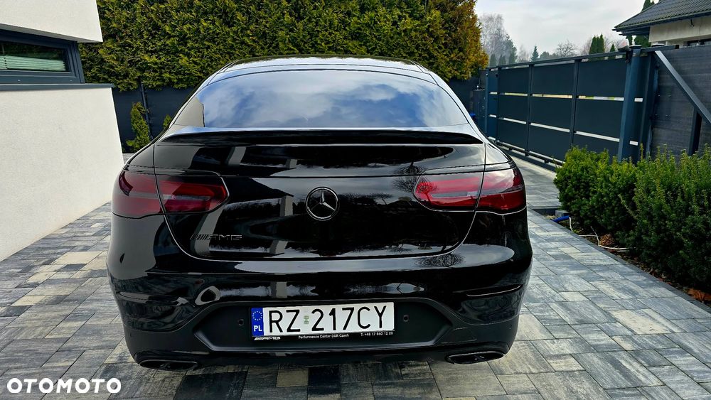 Mercedes-Benz GLC - 11