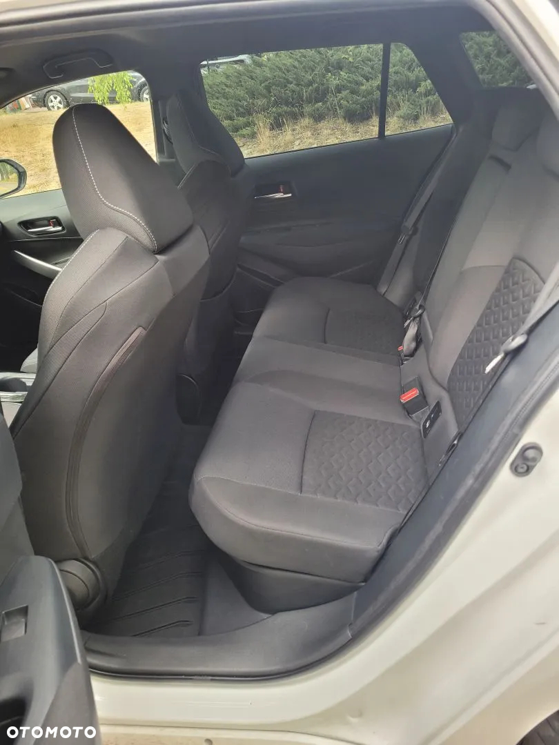 Toyota Corolla 1.8 Hybrid Executive - 23