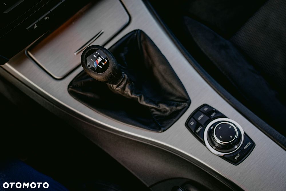 BMW Seria 3 330d - 37