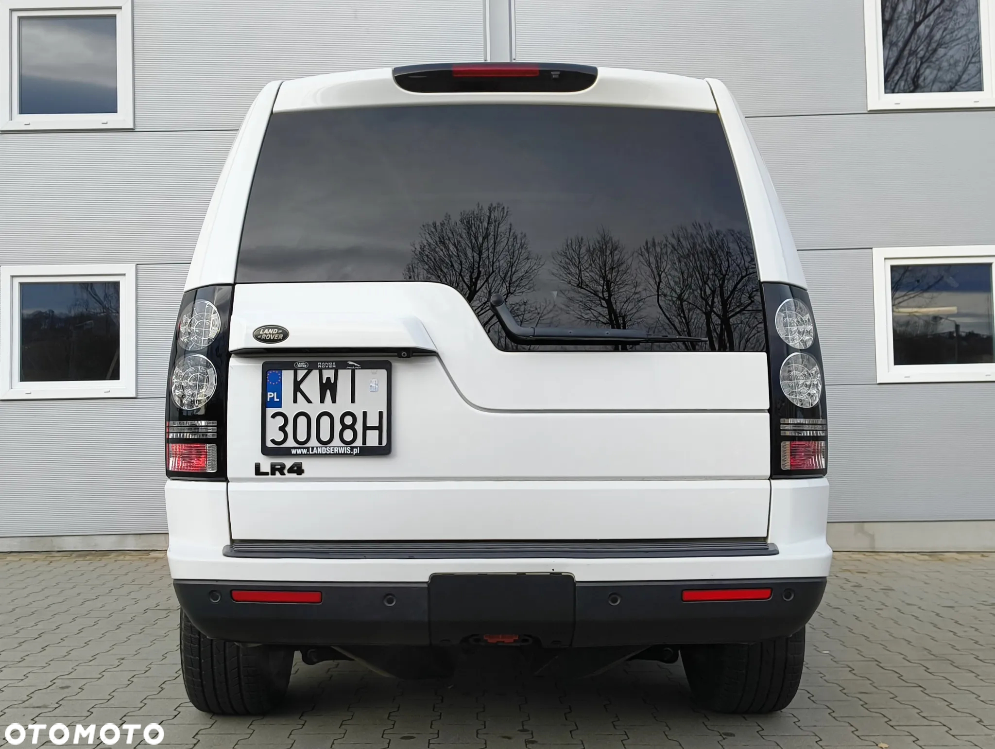 Land Rover Discovery IV 3.0 V6 SC HSE - 8