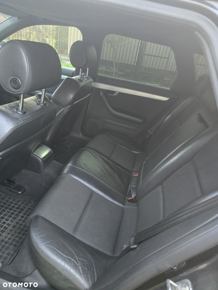 Audi A4 Avant 2.0 TDI - 7